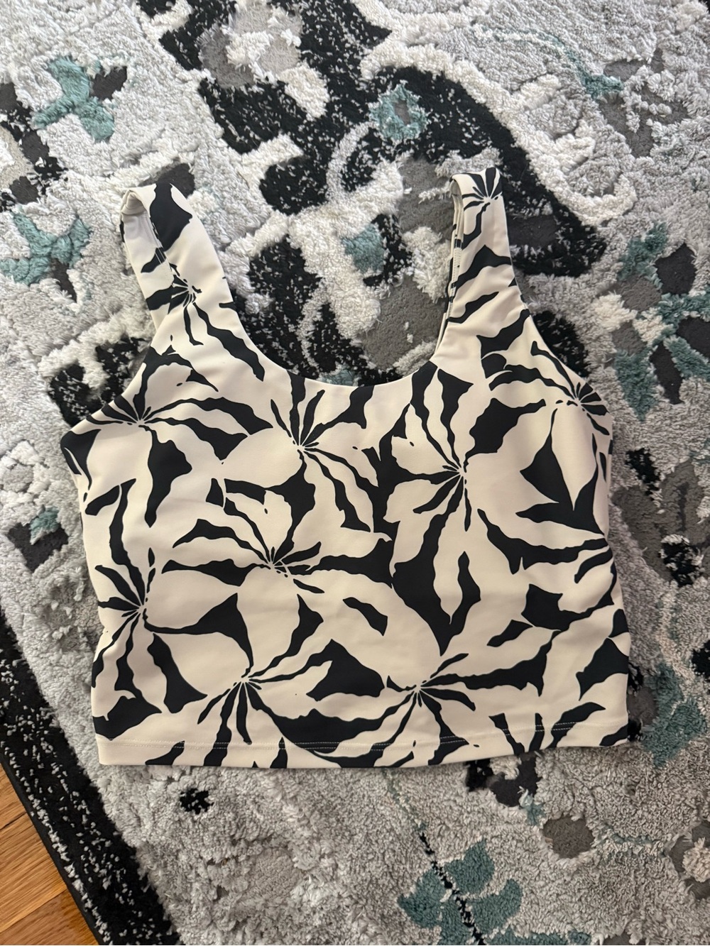 Black & Cream Floral Athletic Tank Top - Women